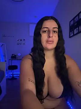 Snapshot of jojoa23 chatting on November 15, 12:02 pm jojoa23 online show from November 15, 12:02 pm