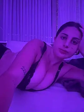 Snapshot of jojoa23 chatting on February 23, 11:51 am jojoa23 online show from February 23, 11:51 am