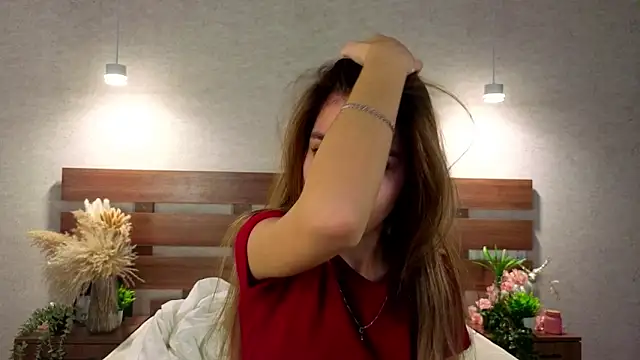 Snapshot of MargieDavidson chatting on February 1, 8:24 am MargieDavidson online show from February 1, 8:24 am