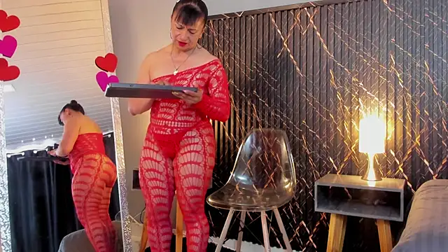 clara heat online show from February 25, 7:12 pm