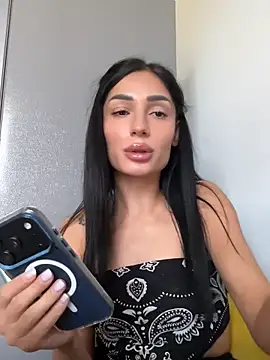 VickyM99 online show from April 15, 9:27 am