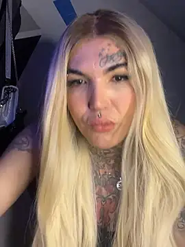 euscarlethotgirl online show from November 14, 10:51 pm