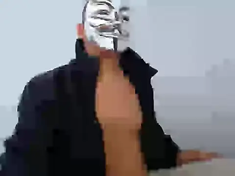 Snapshot of luminos- chatting on November 6, 2:07 pm luminos- online show from November 6, 2:07 pm