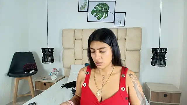 Snapshot of KimberlyFox_t chatting on May 21, 12:56 pm KimberlyFox t online show from May 21, 12:56 pm