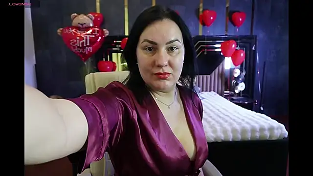 VelvetLuck online show from February 18, 1:40 pm