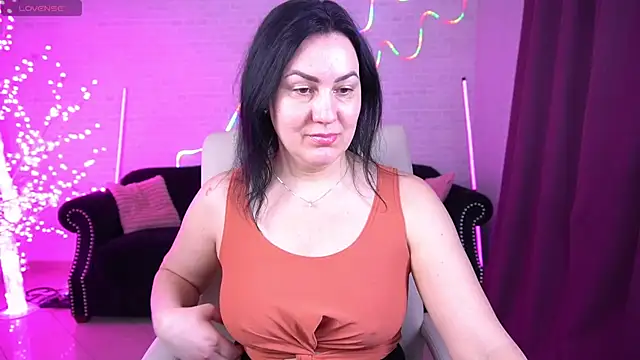 VelvetLuck online show from February 24, 7:06 am