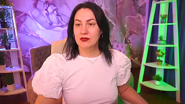 VelvetLuck online show from March 4, 1:39 pm