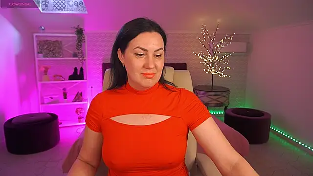 Snapshot of VelvetLuck chatting on April 22, 12:39 pm VelvetLuck online show from April 22, 12:39 pm