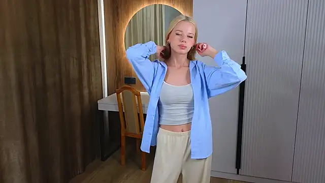 Snapshot of DorisCandelario chatting on November 14, 12:37 pm DorisCandelario online show from November 14, 12:37 pm