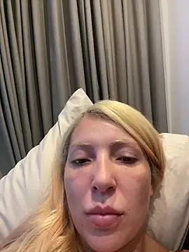 melisboa online show from February 5, 7:07 pm