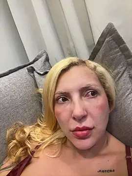 melisboa online show from February 14, 3:25 am