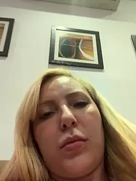 Snapshot of melisboa chatting on June 27, 1:10 am melisboa online show from June 27, 1:10 am