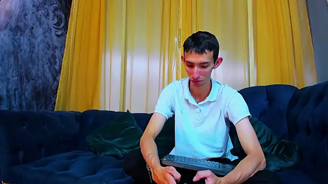 ZyroNight online show from January 13, 7:30 pm