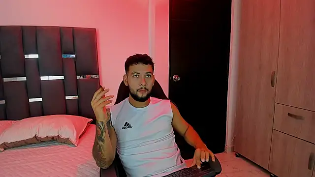 noah corvelle online show from November 11, 12:43 am