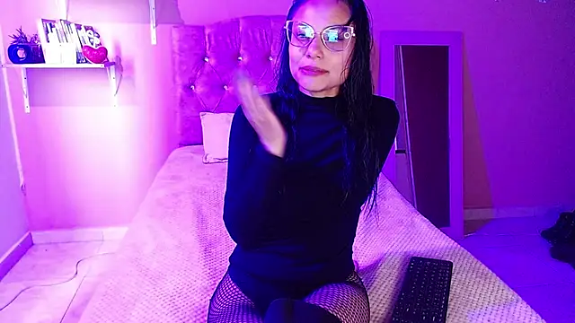 valkiry  online show from November 6, 5:47 pm