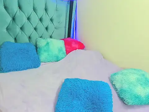 Aurora sky9 online show from December 18, 2:28 am