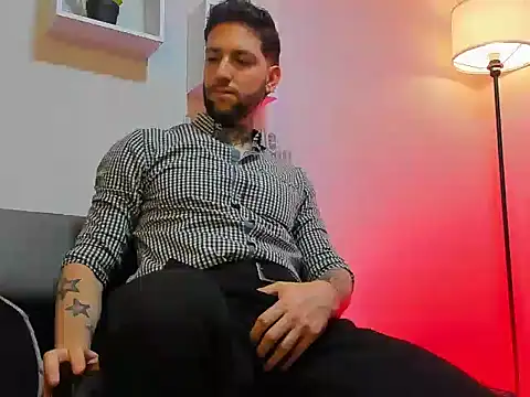 Supreme Alpha online show from November 12, 2:56 am