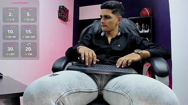 Alex king27 online show from January 17, 5:34 am