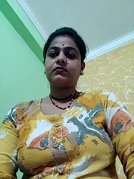 Snapshot of Cuty_anjali chatting on November 6, 1:06 am Cuty anjali online show from November 6, 1:06 am