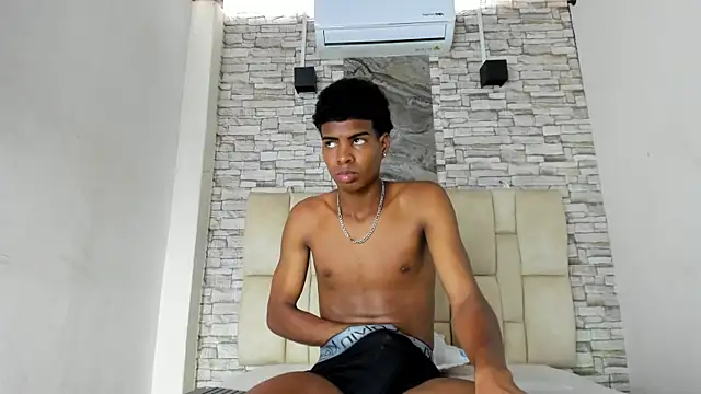 XAVI LEE online show from December 2, 7:53 pm