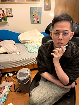 Snapshot of ippei0001 chatting on November 12, 2:01 am ippei0001 online show from November 12, 2:01 am