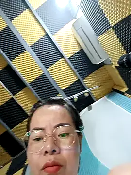 Beolalla online show from November 17, 8:03 pm