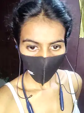 Snapshot of Thaper_Meera2 chatting on February 27, 3:34 pm Thaper Meera2 online show from February 27, 3:34 pm