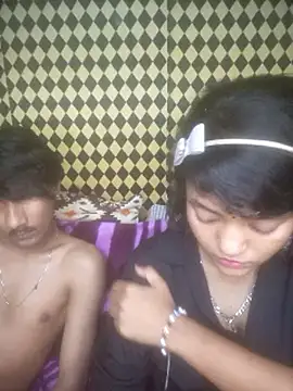 Freakingromance online show from April 3, 9:02 pm