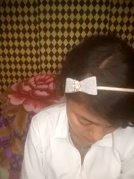 Freakingromance online show from April 5, 5:32 pm