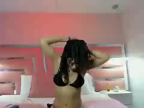 GiadaParisi online show from November 19, 6:30 pm