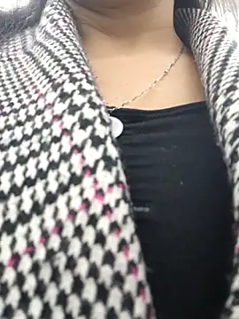 misshot 02 online show from April 15, 6:04 pm