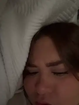 Annajoa online show from April 17, 7:39 pm