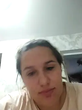 Snapshot of Laryssa2005 chatting on November 5, 11:54 am Laryssa2005 online show from November 5, 11:54 am