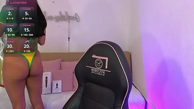 Snapshot of ana_tay1 chatting on November 6, 7:15 pm ana tay1 online show from November 6, 7:15 pm