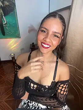 Snapshot of alisaa_jhons1 chatting on March 30, 2:34 am alisaa jhons1 online show from March 30, 2:34 am