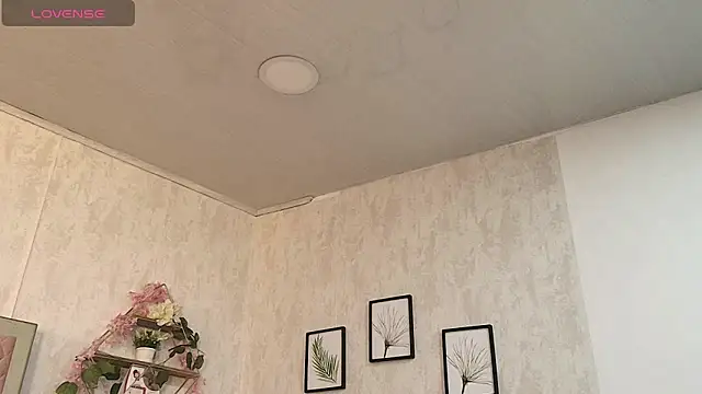 Madhison 5 online show from February 21, 12:06 pm