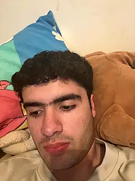 Snapshot of Leoncitooo987 chatting on November 14, 1:37 am Leoncitooo987 online show from November 14, 1:37 am