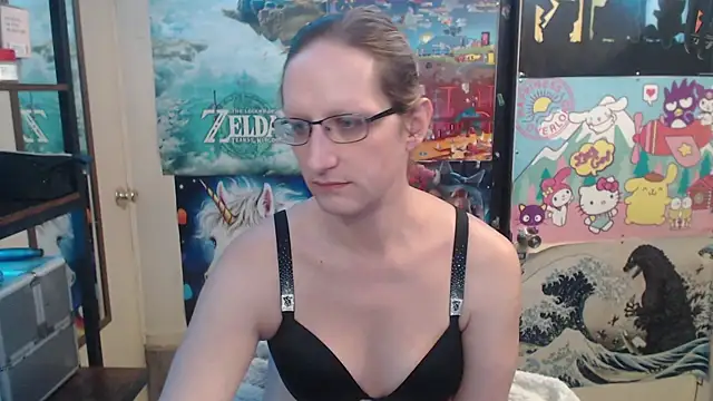 Savanah Banana  online show from December 4, 10:35 am