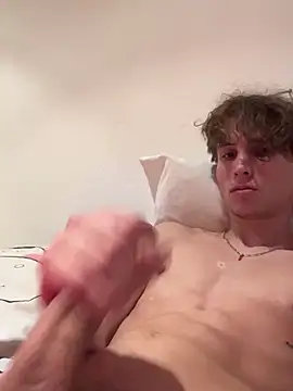 Snapshot of TeenNPlay chatting on February 11, 5:56 am TeenNPlay online show from February 11, 5:56 am