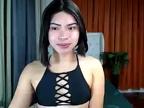 Snapshot of furry_puss chatting on April 15, 11:16 pm furry puss online show from April 15, 11:16 pm