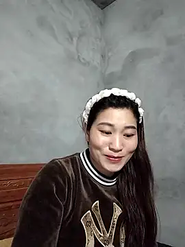 Snapshot of Qoine392 chatting on January 12, 12:54 pm Qoine392 online show from January 12, 12:54 pm