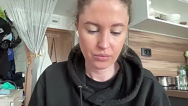 Ameli8 online show from March 26, 12:11 pm