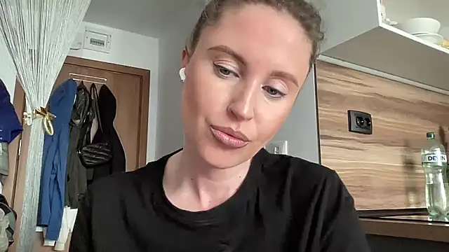 Ameli8 online show from April 17, 2:09 pm