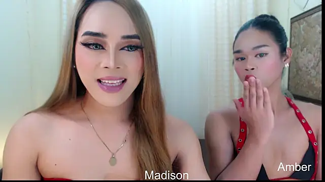 sweet sophiaxx online show from February 10, 11:53 pm