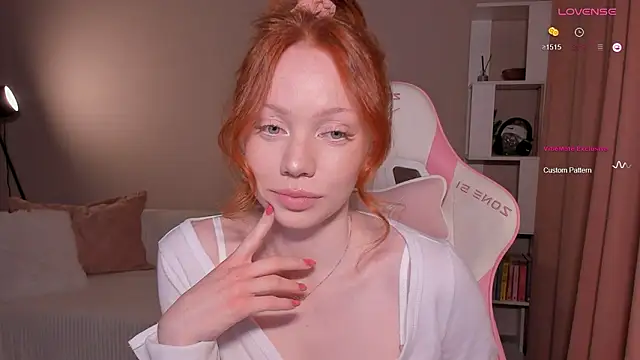 Elisahsthetics online show from March 14, 12:39 am