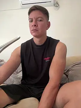 Snapshot of Maluma1995 chatting on March 3, 4:02 pm Maluma1995 online show from March 3, 4:02 pm