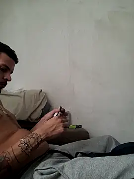 casadodequebra online show from February 25, 7:45 pm