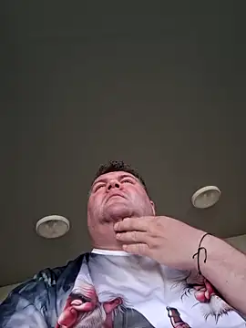 Snapshot of Grase44 chatting on April 18, 5:17 pm Grase44 online show from April 18, 5:17 pm