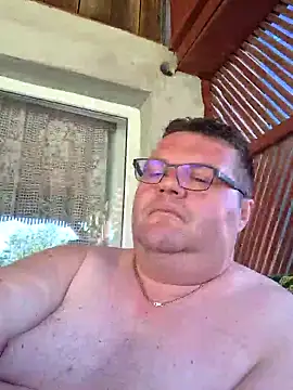 Snapshot of Grase44 chatting on June 25, 6:29 am Grase44 online show from June 25, 6:29 am