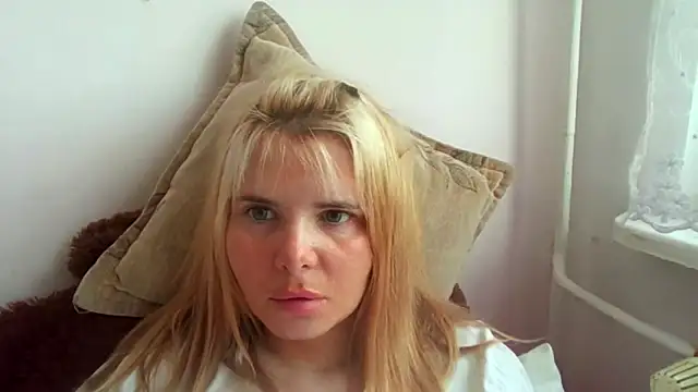 HornyElena online show from April 10, 1:16 pm